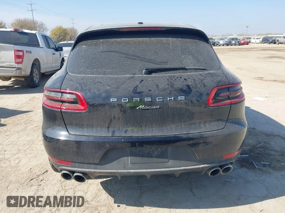 2018 Porsche Macan with VIN WP1AA2A50JLB18359, listed as a IAAI auction lot 41781711 with 68,657 mi miles. Bid and sale history available at carsss.com. Image 17.