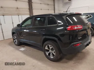 2015 Jeep Cherokee Sport z VIN 1C4PJMAB8FW764171, wystawiony jako IAAI lot #42460585 z przebiegiem 204 179 mil mil oraz . Historia ofert i sprzedaży dostępna na DreamBid. Obrazek 3.
