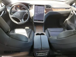 2020 Tesla Model S Long Range с VIN 5YJSA1E23LF350976, выставлен на аукционе Copart как лот 52536265 с пробегом 68 072 миль миль и Списание • Salvage title. История ставок и продаж доступна на DreamBid. Изображение 8.