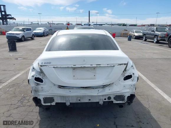 2015 Mercedes-Benz C-Class C 300 with VIN 55SWF4JB3FU091838, listed as a IAAI auction lot 42018413 with 98,338 mi miles. Bid and sale history available at carsss.com. Image 6.