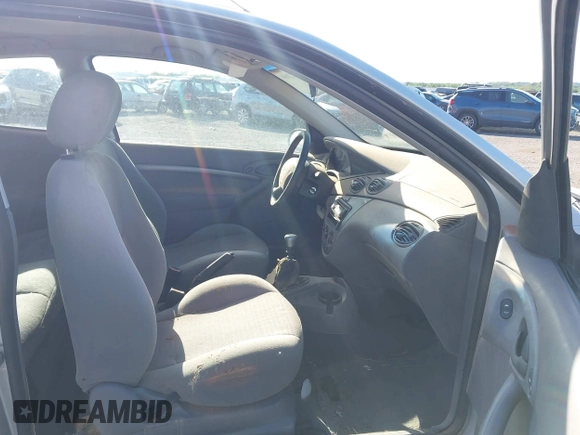 2000 Ford Focus ZX3 with VIN 3FAFP3137YR200780, listed as a IAAI auction lot 42322264 with 170,436 mi miles and . Bid and sale history available at DreamBid. Image 5.