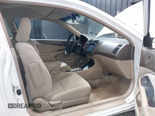2005 Honda Civic LX SSRS z VIN 1HGEM22655L043540, wystawiony jako IAAI lot #42252194 z przebiegiem 161 315 mil mil oraz . Historia ofert i sprzedaży dostępna na DreamBid. Obrazek 5.