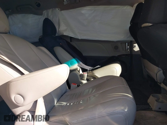 2011 Toyota Sienna XLE AAS with VIN 5TDYK3DC9BS103193, listed as a IAAI auction lot 41073036 with 175,474 mi miles and . Bid and sale history available at DreamBid. Image 8.