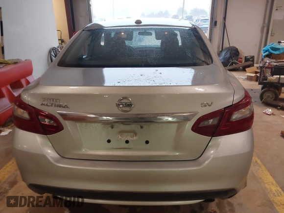 2018 Nissan Altima SR with VIN 1N4AL3AP4JC282996, listed as a IAAI auction lot 41722960 with 139,532 mi miles and . Bid and sale history available at carsss.com. Image 15.