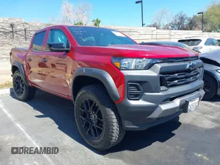 2023 Chevrolet Colorado 4WD Trail Boss with VIN 1GCPTEEK7P1185939, listed as a IAAI auction lot 41884598 with 3,476 mi miles. Bid and sale history available at carsss.com. Image 1.
