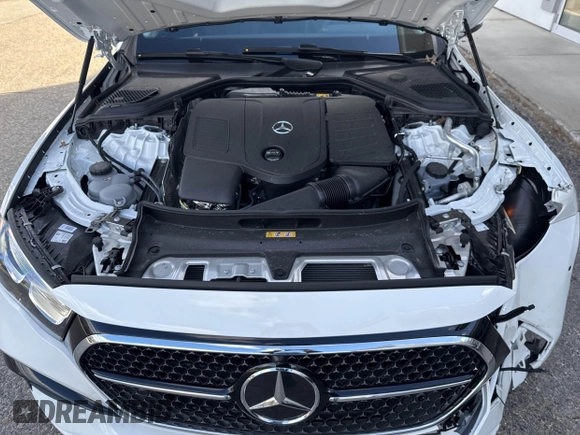 2025 Mercedes-Benz E 350 with VIN W1KLF4HB9SA111397, listed as a IAAI auction lot 41761722 with 50 mi miles and . Bid and sale history available at DreamBid. Image 10.