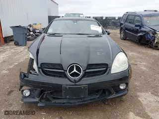 2006 Mercedes-Benz SLK-Class 3.5L with VIN WDBWK56FX6F084328, listed as a IAAI auction lot 41570145 with 104,929 mi miles. Bid and sale history available at carsss.com. Image 12.