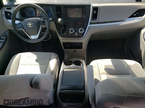 2018 Toyota Sienna LE Auto Access Seat with VIN 5TDKZ3DC5JS961681, listed as a Copart auction lot 50715505 with 201,696 mi miles and Clean Title. Bid and sale history available at carsss.com. Image 8.