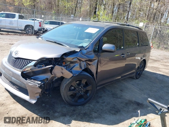 2015 Toyota Sienna SE with VIN 5TDXK3DC3FS682327, listed as a IAAI auction lot 41983156 with 141,640 mi miles. Bid and sale history available at carsss.com. Image 17.