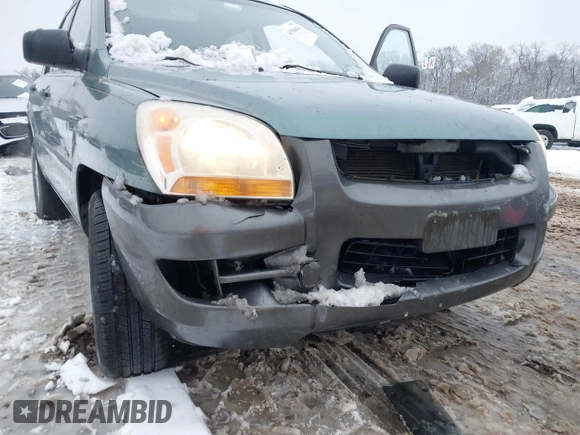 2008 Kia Sportage LX with VIN KNDJE723487467172, listed as a IAAI auction lot 41568843 with 159,786 mi miles and . Bid and sale history available at carsss.com. Image 6.