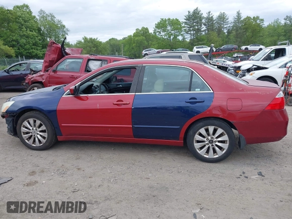 2007 Honda Accord LX SE z VIN 1HGCM56337A204233, wystawiony jako IAAI lot #42306130 z przebiegiem 240 178 mil mil oraz . Historia ofert i sprzedaży dostępna na DreamBid. Obrazek 14.