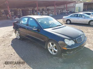 2006 Mercedes-Benz C Sport with VIN WDBRF52H46E021434, listed as a IAAI auction lot 40899199 with 210,009 mi miles. Bid and sale history available at carsss.com. Image 1.