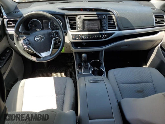 2019 Toyota Highlander LE with VIN 5TDZARFH1KS053120, listed as a Copart auction lot 62933335 with 69,026 mi miles and Clean title. Bid and sale history available at DreamBid. Image 8.