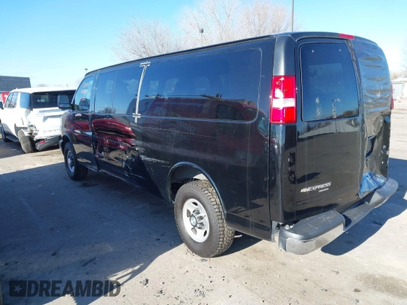 2016 Chevrolet Express Passenger LT with VIN 1GAZGPFF7G1296879, listed as a IAAI auction lot 41359934 with 169,856 mi miles and . Bid and sale history available at DreamBid. Image 3.