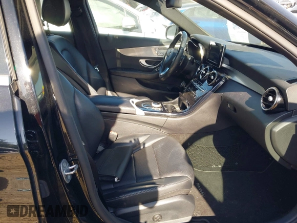 2018 Mercedes-Benz C 300 with VIN 55SWF4JB0JU235841, listed as a IAAI auction lot 42041362 with 51,010 mi miles and . Bid and sale history available at carsss.com. Image 5.