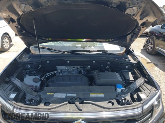 2024 Volkswagen Atlas SEL with VIN 1V2BE2CA3RC233021, listed as a IAAI auction lot 42185251 with 23,398 mi miles and . Bid and sale history available at DreamBid. Image 10.