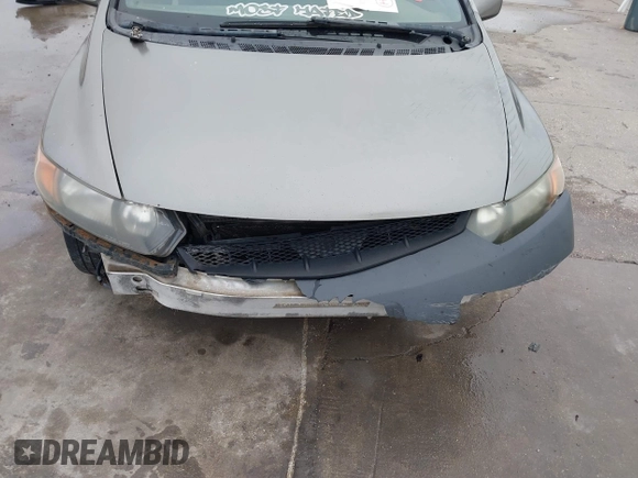 2006 Honda Civic Cpe LX with VIN 2HGFG11686H559025, listed as a IAAI auction lot 41564965 with 279,475 mi miles. Bid and sale history available at carsss.com. Image 20.