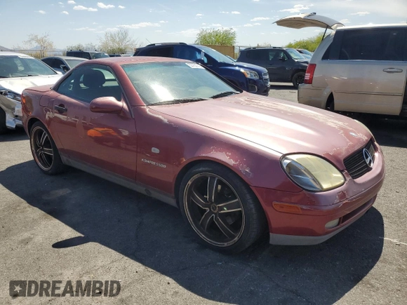 2000 Mercedes-Benz SLK-Class Kompressor with VIN WDBKK47F1YF165941, listed as a Copart auction lot 53750745 with 131,257 mi miles and Clean Title. Bid and sale history available at carsss.com. Image 4.