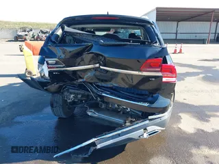 2018 Volkswagen Atlas SEL with VIN 1V2ER2CAXJC582408, listed as a IAAI auction lot 41389461 with 60,822 mi miles and . Bid and sale history available at DreamBid. Image 6.