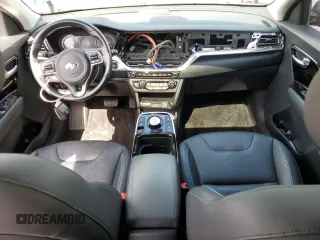 2020 Kia Niro EX Premium with VIN KNDCE3LG8L5074735, listed as a Copart auction lot 52806315 with 31,443 mi miles and Clean Title. Bid and sale history available at DreamBid. Image 8.