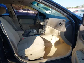 2007 Ford Fusion SE with VIN 3FAHP07177R224220, listed as a IAAI auction lot 41806182 with 295,244 mi miles. Bid and sale history available at carsss.com. Image 5.