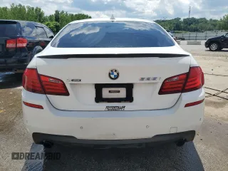 2013 BMW 5 Series 535i xDrive z VIN WBAFU7C59DDU73258, wystawiony jako Copart lot #56858785 z przebiegiem Nie podano mil oraz Szkoda całkowita • Salvage title. Historia ofert i sprzedaży dostępna na DreamBid. Obrazek 6.