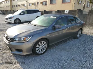 2015 Honda Accord EX-L z VIN 1HGCR2F81FA225043, wystawiony jako Copart lot #54927515 z przebiegiem 127 310 mil mil oraz Czysty tytuł • Clean title. Historia ofert i sprzedaży dostępna na DreamBid. Obrazek 1.