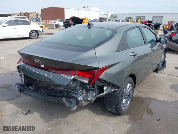 2024 Hyundai Elantra SEL with VIN KMHLM4DG6RU785092, listed as a IAAI auction lot 41734661 with 37,902 mi miles. Bid and sale history available at carsss.com. Image 4.