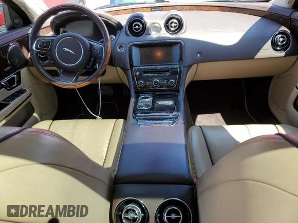 2015 Jaguar XJ Portfolio with VIN SAJWJ2GD9F8V89685, listed as a Copart auction lot 59161545 with 59,338 mi miles and Clean title. Bid and sale history available at DreamBid. Image 8.