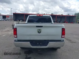 2022 Ram 1500 Tradesman z VIN 3C6RR6KG5NG352432, wystawiony jako IAAI lot #41528831 z przebiegiem 36 717 mil mil oraz . Historia ofert i sprzedaży dostępna na DreamBid. Obrazek 16.