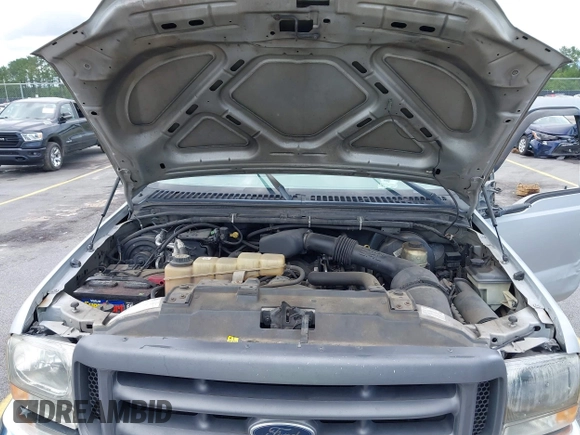 2004 Ford F-250 XL с VIN 1FTNF20L84EC26032, выставлен на аукционе IAAI как лот 42426809 с пробегом 203 584 миль миль и . История ставок и продаж доступна на DreamBid. Изображение 10.