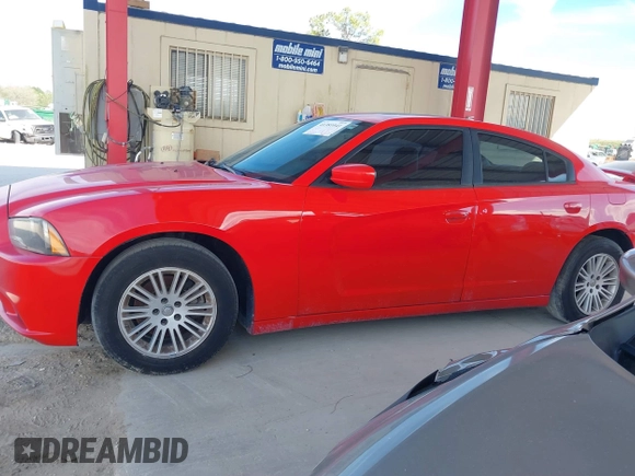 2014 Dodge Charger SXT z VIN 2C3CDXHG7EH363141, wystawiony jako IAAI lot #41381041 z przebiegiem 189 007 mil mil oraz . Historia ofert i sprzedaży dostępna na DreamBid. Obrazek 14.