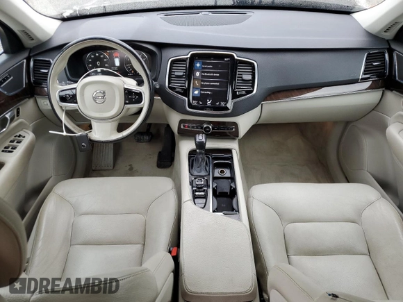 2016 Volvo XC90 T6 Momentum z VIN YV4A22PK6G1032633, wystawiony jako Copart lot #56704495 z przebiegiem 179 836 mil mil oraz Tytuł czysty. Historia ofert i sprzedaży dostępna na DreamBid. Obrazek 8.