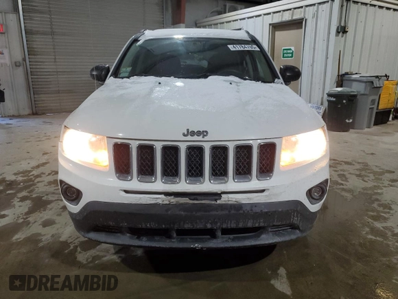 2011 Jeep Compass with VIN 1J4NT1FA1BD137635, listed as a Copart auction lot 41784705 with 182,932 mi miles and Clean Title. Bid and sale history available at carsss.com. Image 5.