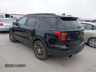 2016 Ford Explorer Sport z VIN 1FM5K8GT6GGC15541, wystawiony jako IAAI lot #42296535 z przebiegiem 197 030 mil mil oraz . Historia ofert i sprzedaży dostępna na DreamBid. Obrazek 3.