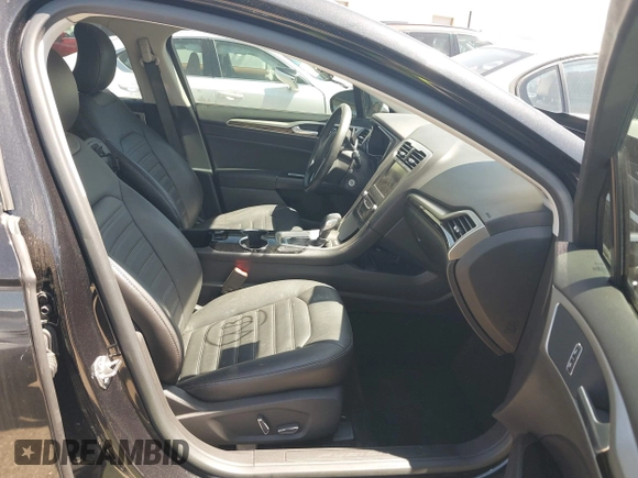 2015 Ford Fusion SE with VIN 3FA6P0H92FR205388, listed as a IAAI auction lot 41699606 with 69,597 mi miles. Bid and sale history available at carsss.com. Image 5.