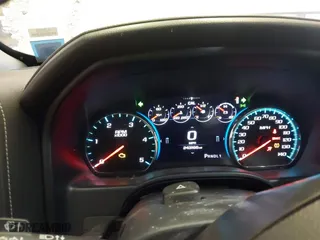 2017 GMC Sierra 2500HD Denali with VIN 1GT12UEY5HF249200, listed as a IAAI auction lot 41345624 with 243,166 mi miles. Bid and sale history available at carsss.com. Image 7.