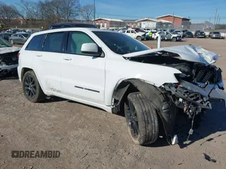2017 Jeep Grand Cherokee Laredo with VIN 1C4RJEAG4HC952779, listed as a IAAI auction lot 41692543 with 138,062 mi miles and . Bid and sale history available at DreamBid. Image 1.