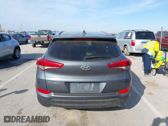 2017 Hyundai Tucson SE Plus with VIN KM8J33A40HU459575, listed as a IAAI auction lot 41703139 with 189,955 mi miles. Bid and sale history available at carsss.com. Image 16.