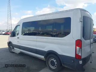 2016 Ford Transit XL z VIN 1FDZX2CM0GKB22459, wystawiony jako IAAI lot #40693295 z przebiegiem 302 216 mil mil oraz . Historia ofert i sprzedaży dostępna na DreamBid. Obrazek 14.