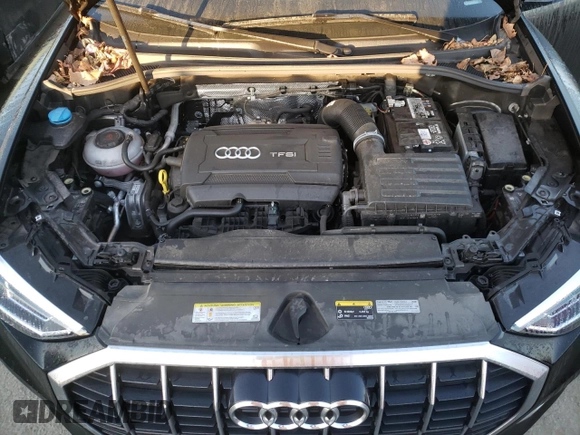 2019 Audi Q3 Premium Plus with VIN WA1BECF3XK1069346, listed as a Copart auction lot 38804023 with 21,783 mi miles. Bid and sale history available at carsss.com. Image 12.