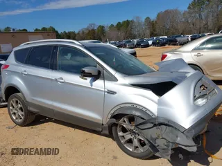 2015 Ford Escape Titanium with VIN 1FMCU0JX2FUB70760, listed as a IAAI auction lot 41649089 with 1 mi miles. Bid and sale history available at carsss.com. Image 14.