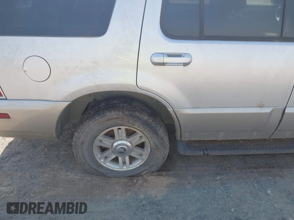 2002 Mercury Mountaineer with VIN 4M2DU66E92UJ19456, listed as a IAAI auction lot 42268628 with 112,812 mi miles and . Bid and sale history available at DreamBid. Image 6.
