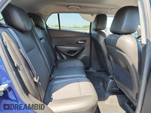 2020 Chevrolet Trax LT with VIN KL7CJLSBXLB332009, listed as a Copart auction lot 62892085 with 31,802 mi miles and Salvage title. Bid and sale history available at DreamBid. Image 11.