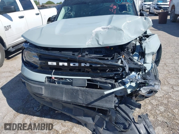 2021 Ford Bronco Sport Outer Banks z VIN 3FMCR9C63MRA26861, wystawiony jako IAAI lot #42204890 z przebiegiem 88 256 mil mil oraz . Historia ofert i sprzedaży dostępna na DreamBid. Obrazek 6.