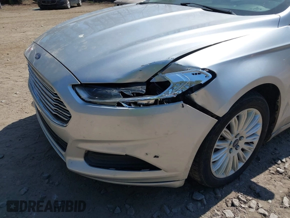 2014 Ford Fusion SE Hybrid with VIN 3FA6P0LU3ER251631, listed as a IAAI auction lot 41917855 with 88,076 mi miles. Bid and sale history available at carsss.com. Image 6.