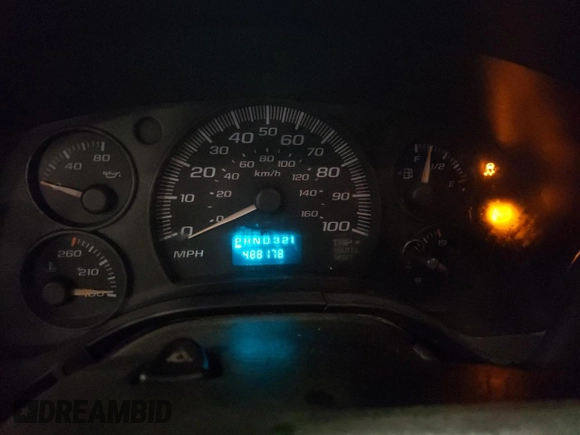 2005 Chevrolet Express Passenger with VIN 1GAHG39U451202405, listed as a Copart auction lot 45713255 with 488,178 mi miles and Salvage title. Bid and sale history available at DreamBid. Image 9.
