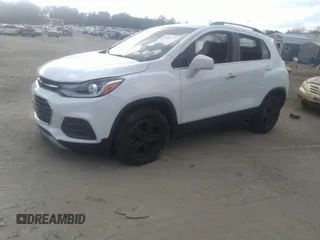 2020 Chevrolet Trax LT with VIN KL7CJPSB3LB001294, listed as a IAAI auction lot 40784215 with 55,484 mi miles. Bid and sale history available at carsss.com. Image 2.
