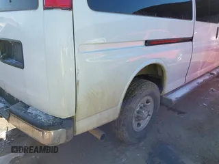 2019 Chevrolet Express Passenger LT с VIN 1GAZGPFG0K1282307, выставлен на аукционе IAAI как лот 41562519 с пробегом 175 934 миль миль и . История ставок и продаж доступна на DreamBid. Изображение 4.