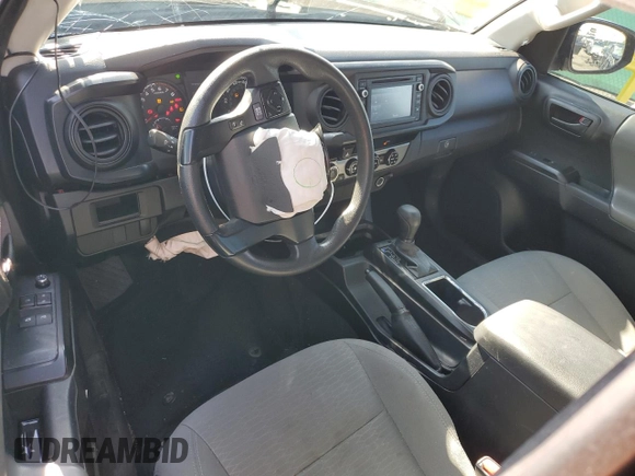 2017 Toyota Tacoma SR z VIN 5TFSX5ENXHX057041, wystawiony jako Copart lot #56187245 z przebiegiem 97 281 mil mil oraz Szkoda całkowita • Salvage title. Historia ofert i sprzedaży dostępna na DreamBid. Obrazek 8.